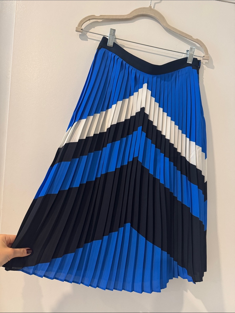 Banana Republic Pleated Midi Skirt in Blue, Black & White